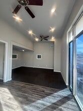 4566 Lewis Rd, Stone Mountain, GA à louer Photo intérieure- Image 1 de 5