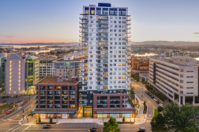 Plus de détails pour 1700 Blanshard St, Victoria, BC - Commerce de détail à louer