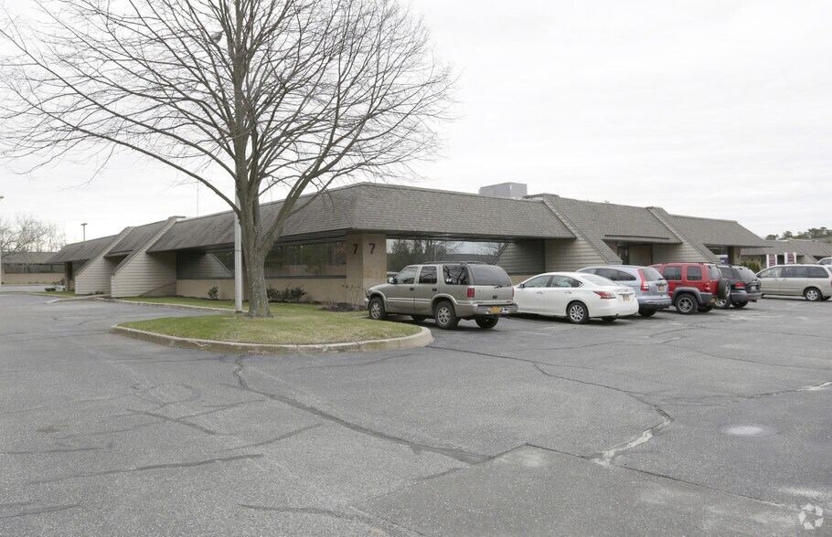 3241 Route 112, Medford, NY à louer - Photo du bâtiment - Image 1 de 6