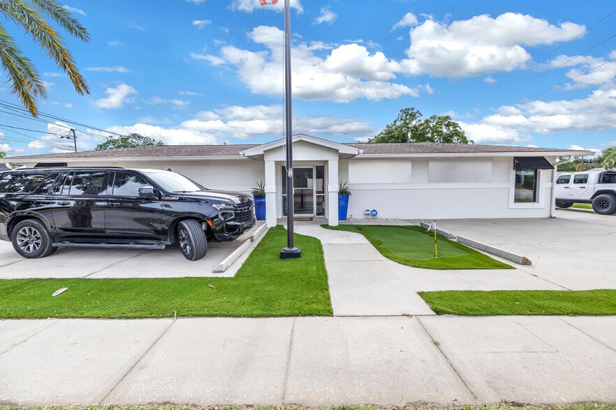 5500 Central Ave, Saint Petersburg, FL for sale - Building Photo - Image 3 of 21