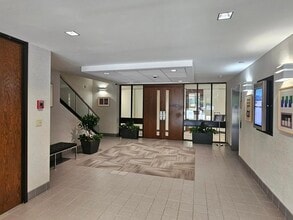 3000 Highwoods Blvd, Raleigh, NC for lease Interior Photo- Image 2 of 15