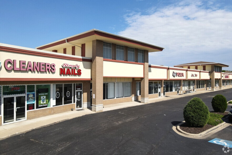 1772 S Randall Rd, Geneva, IL for lease - Primary Photo - Image 1 of 1