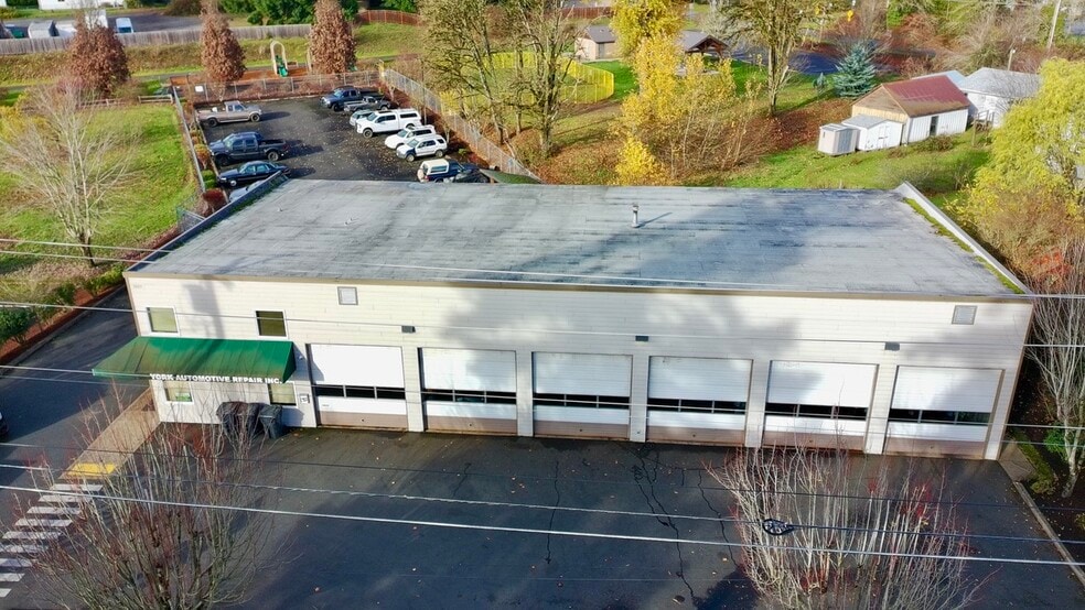 28117 SE Highway 212, Boring, OR à vendre - Photo du bâtiment - Image 3 de 7