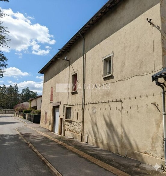 Industrial in Gleizé for lease - Building Photo - Image 2 of 4
