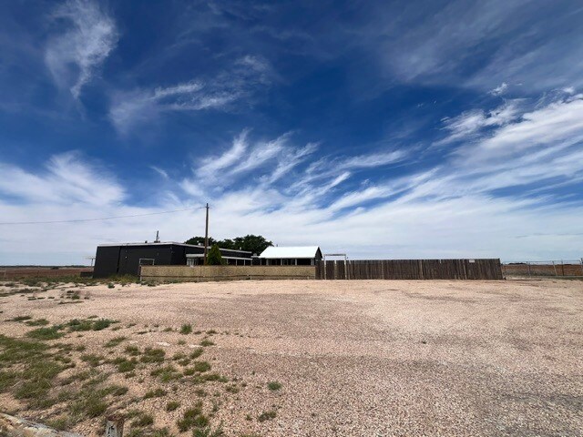 6226 US-180 Hwy, Snyder, TX à vendre - Photo du bâtiment - Image 2 de 22