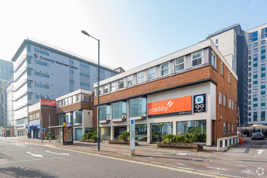 99-101 Holdenhurst Rd, Bournemouth à vendre - Photo principale - Image 1 de 4