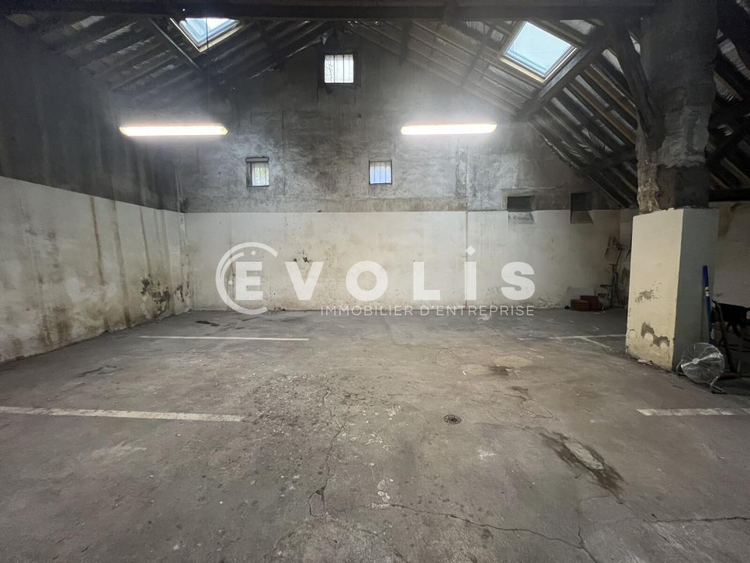 Flex in Nogent-sur-Marne for lease Building Photo- Image 1 of 8
