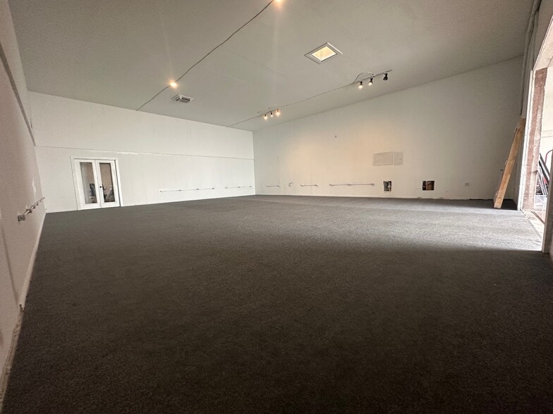 3721 S 250 W, Ogden, UT for lease - Building Photo - Image 3 of 15