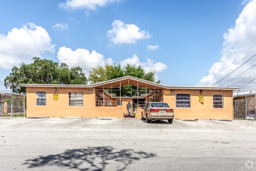 2013 Washington Ave, Opa Locka, FL for sale - Building Photo - Image 2 of 3