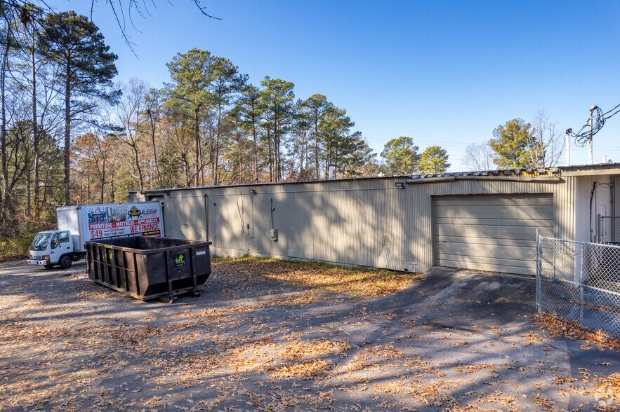 5006 & 5008 New Bern Ave, Raleigh, NC à vendre - Photo du bâtiment - Image 2 de 26