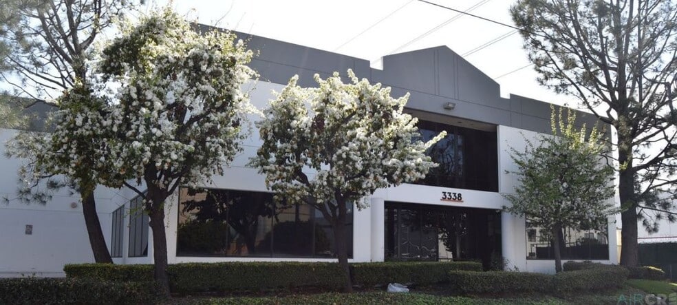 3338-3390 Slauson Ave, Vernon, CA for lease - Building Photo - Image 2 of 2