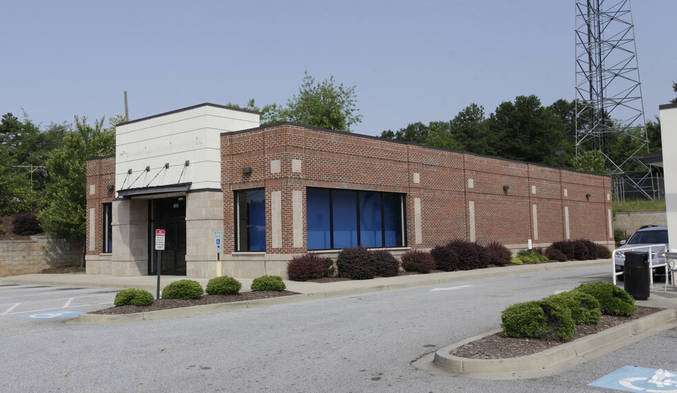 1380 W Wade Hampton Blvd, Greer, SC for sale - Building Photo - Image 2 of 2