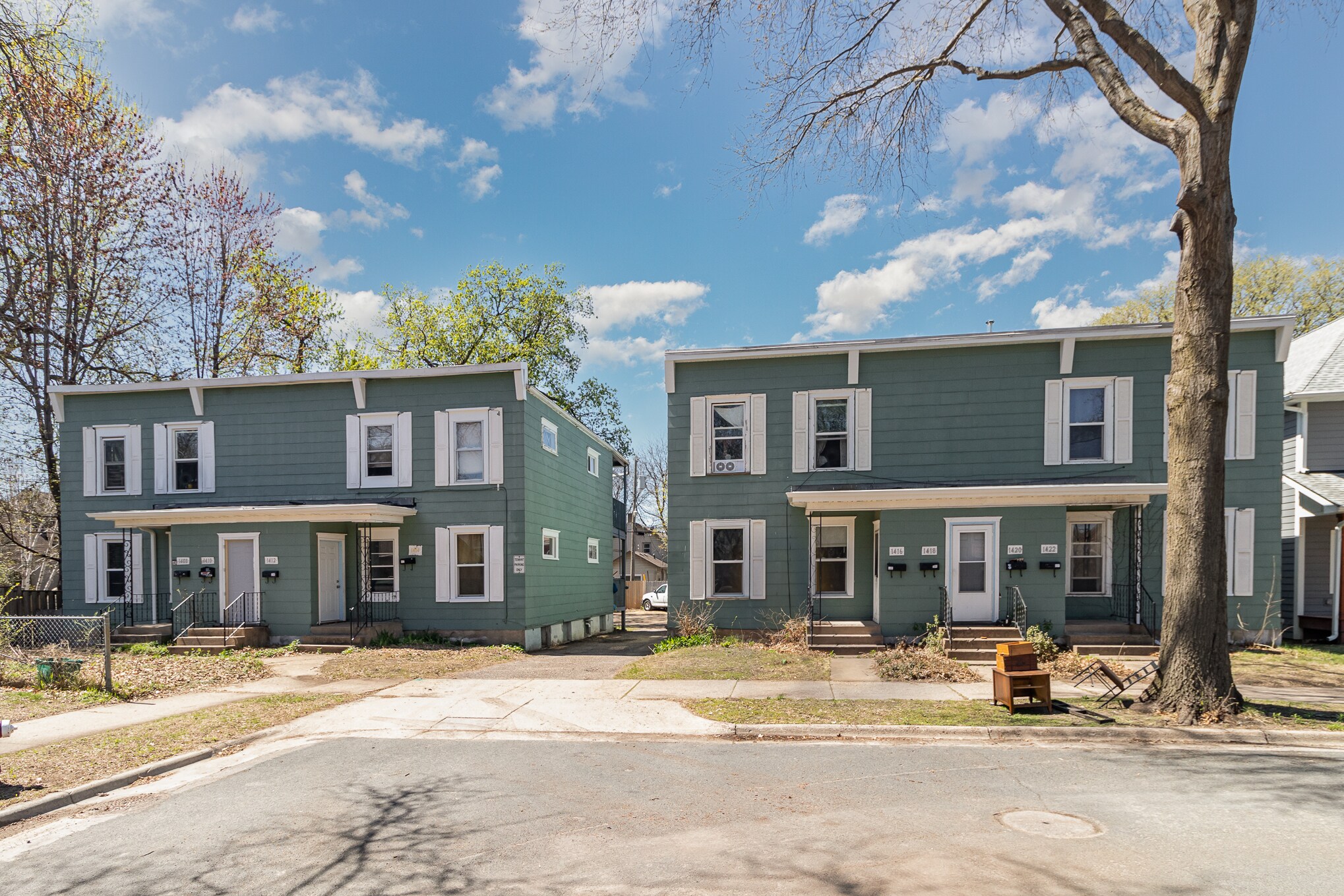 1416-1422 California St NE, Minneapolis, MN à vendre Photo du bâtiment- Image 1 de 1