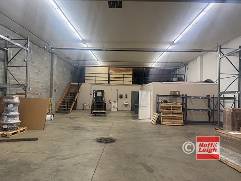 441 Munroe Falls Rd, Tallmadge, OH for lease - Building Photo - Image 3 of 7