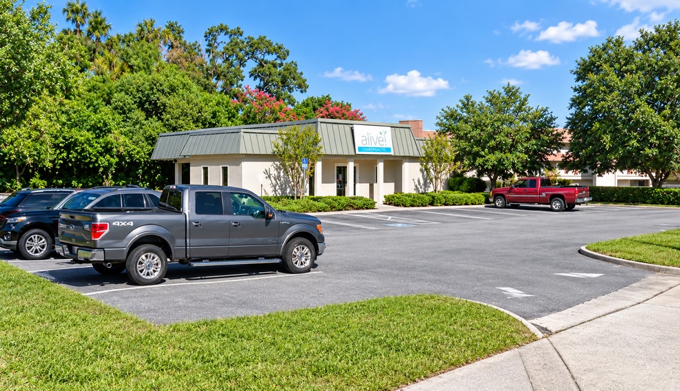 6131 Atlantic Blvd, Jacksonville, FL for lease - Building Photo - Image 1 of 13