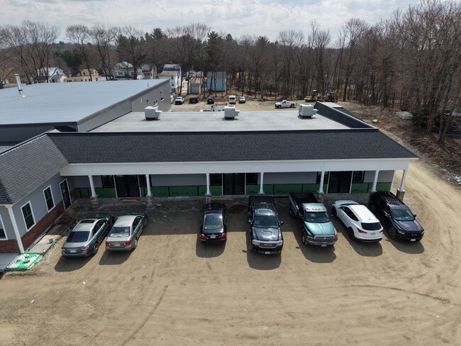 More details for 17 Arlington St, Dracut, MA - Retail for Lease