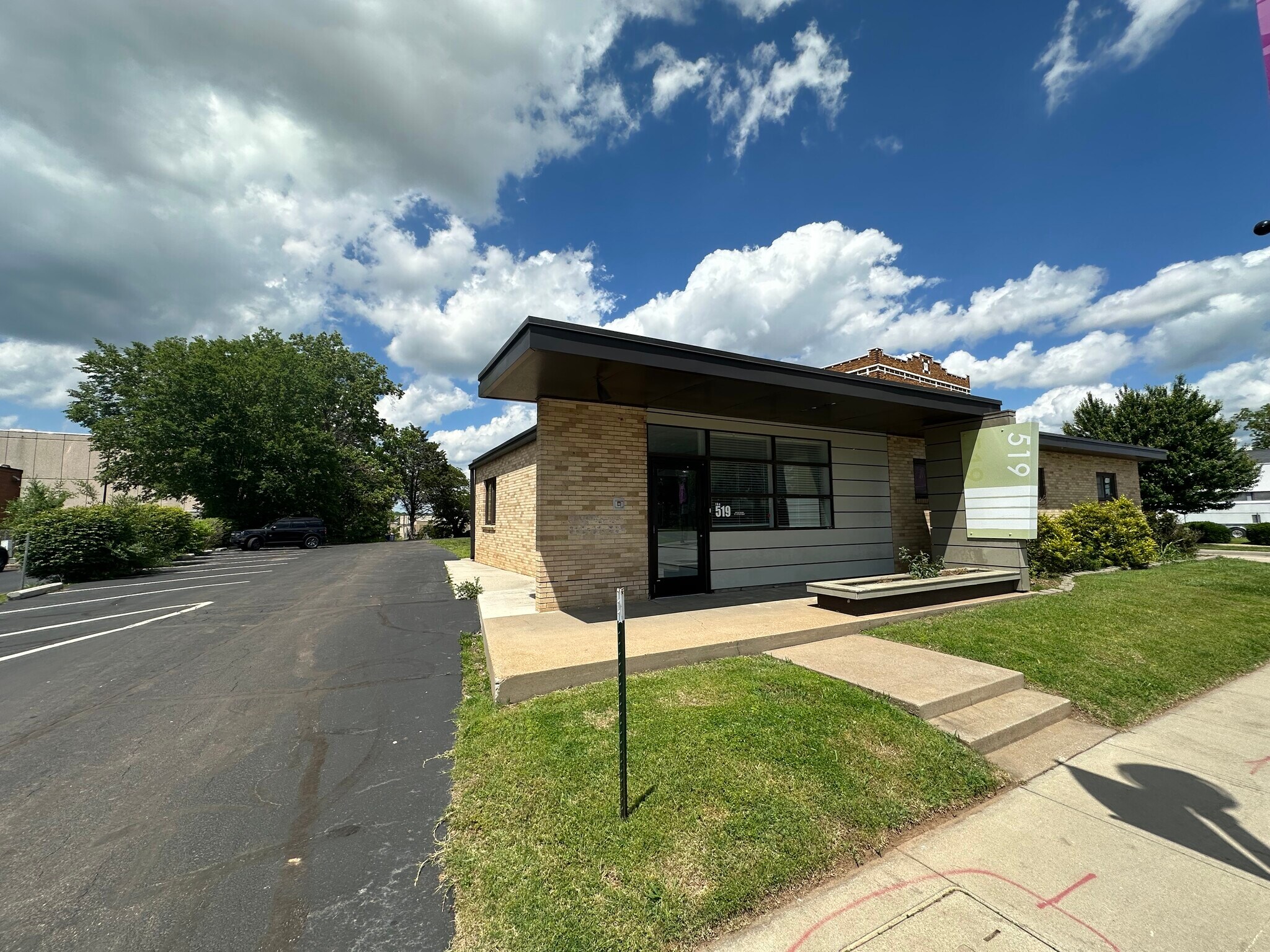 519 E Walnut St, Springfield, MO for sale Building Photo- Image 1 of 17