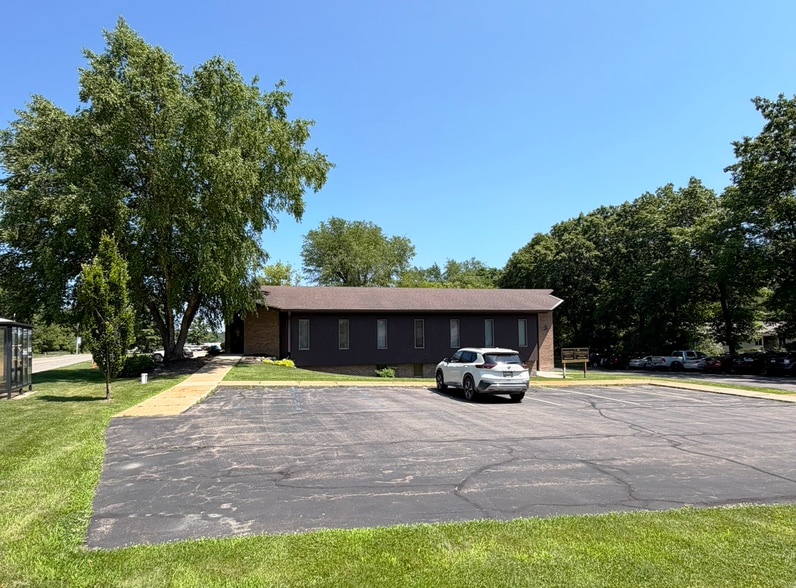 3 Heritage Oak Ln, Battle Creek, MI for sale - Building Photo - Image 2 of 14