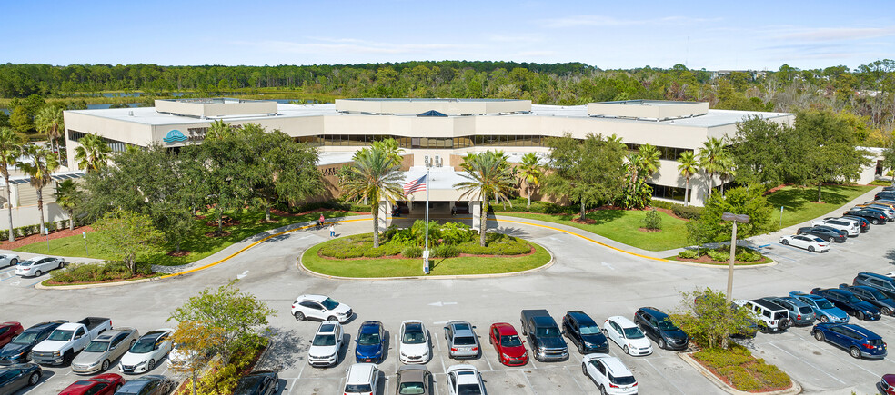 1890 LPGA Blvd, Daytona Beach, FL à louer - Photo du b timent - Image 1 de 15