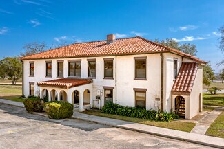Plus de détails pour 3250 Sidney Brooks St, San Antonio, TX - Bureau à vendre