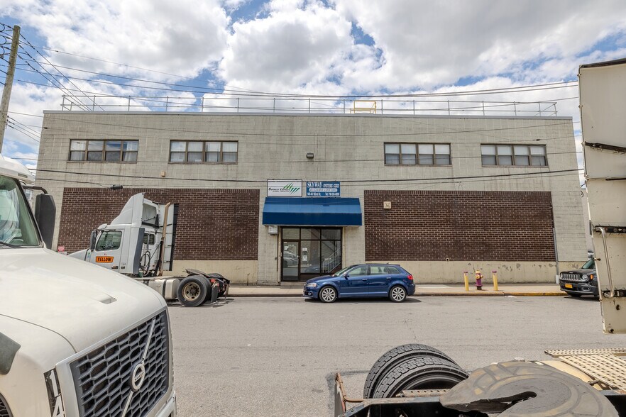 149-40 182nd St, Jamaica, NY for lease - Building Photo - Image 2 of 3