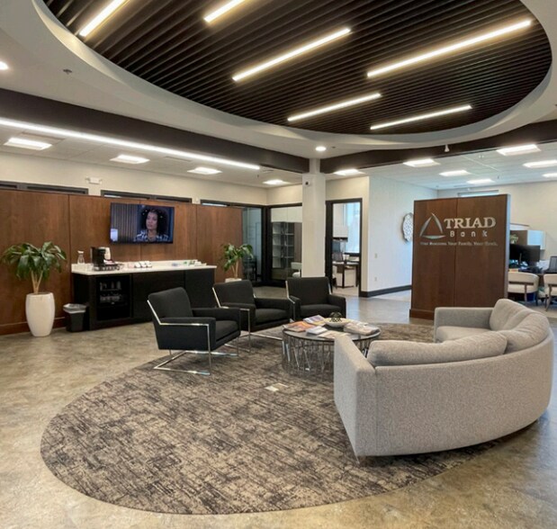 12452 Olive Blvd, Creve Coeur, MO à vendre - Photo intérieure - Image 2 de 4