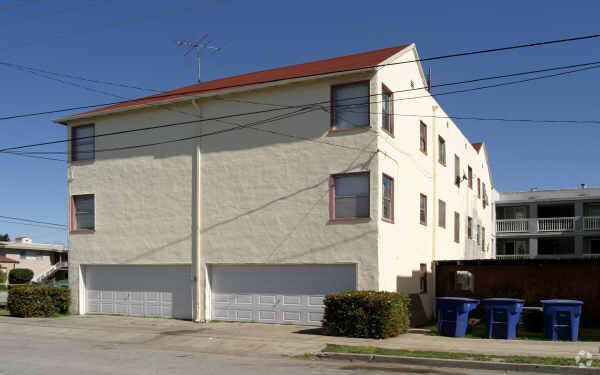 185 Belleview Dr, San Leandro, CA à vendre - Photo du bâtiment - Image 2 de 74