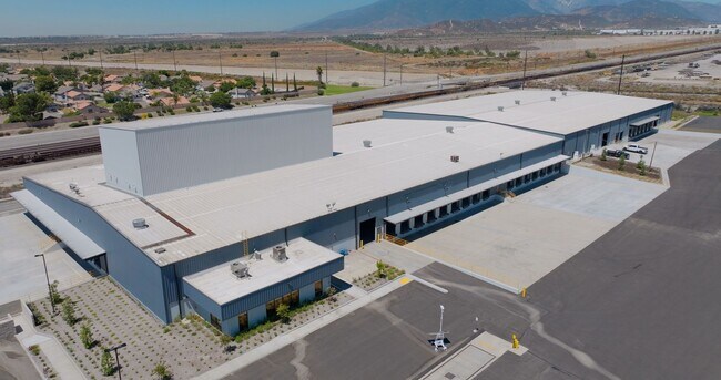 Plus de détails pour 2765 Lexington Way, San Bernardino, CA - Industriel à louer