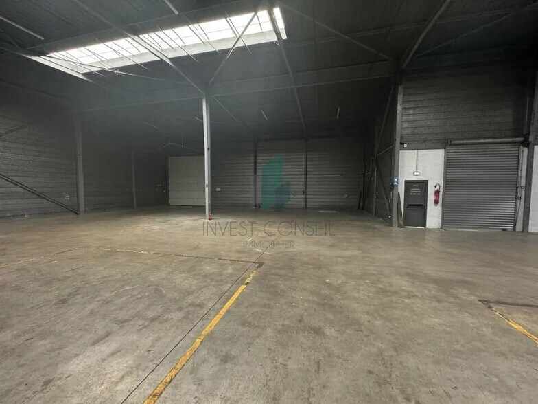 Flex dans Louvres à louer - Photo du bâtiment - Image 2 de 9