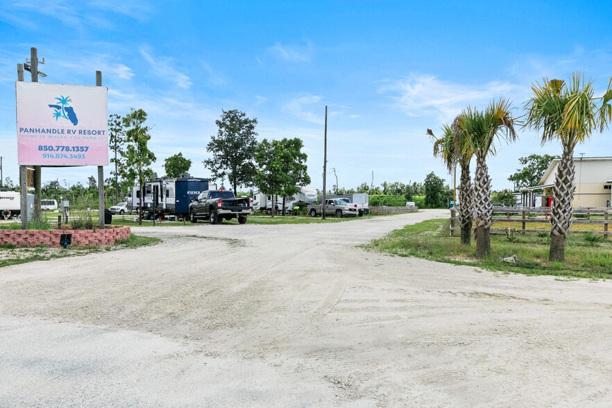 2827 Florida Highway 20, Youngstown, FL à vendre - Photo du bâtiment - Image 2 de 8