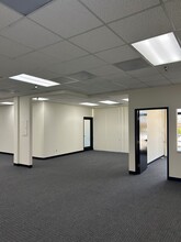 385 Van Ness Ave, Torrance, CA for lease Interior Photo- Image 2 of 8