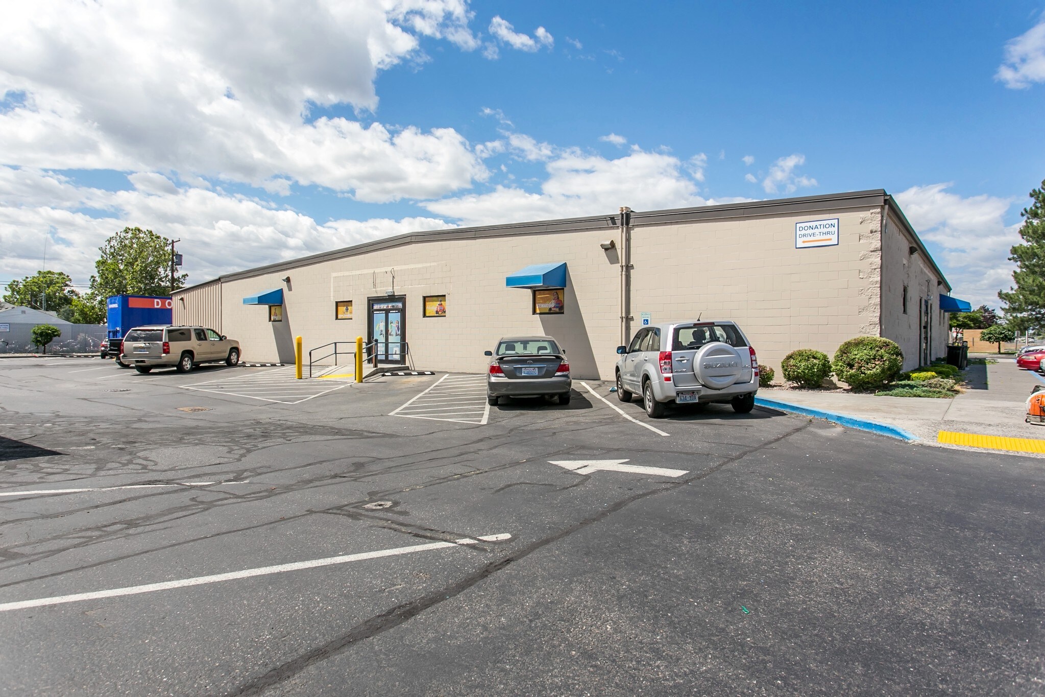 810 S Dayton St, Kennewick, WA à vendre Photo principale- Image 1 de 41