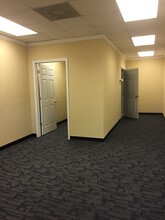 340 Commerce Ave, Southern Pines, NC for lease Interior Photo- Image 2 of 5