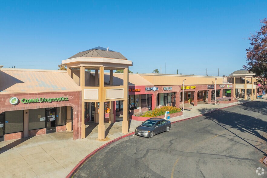 1070 E Stanley Blvd, Livermore, CA à louer - Photo du bâtiment - Image 2 de 17