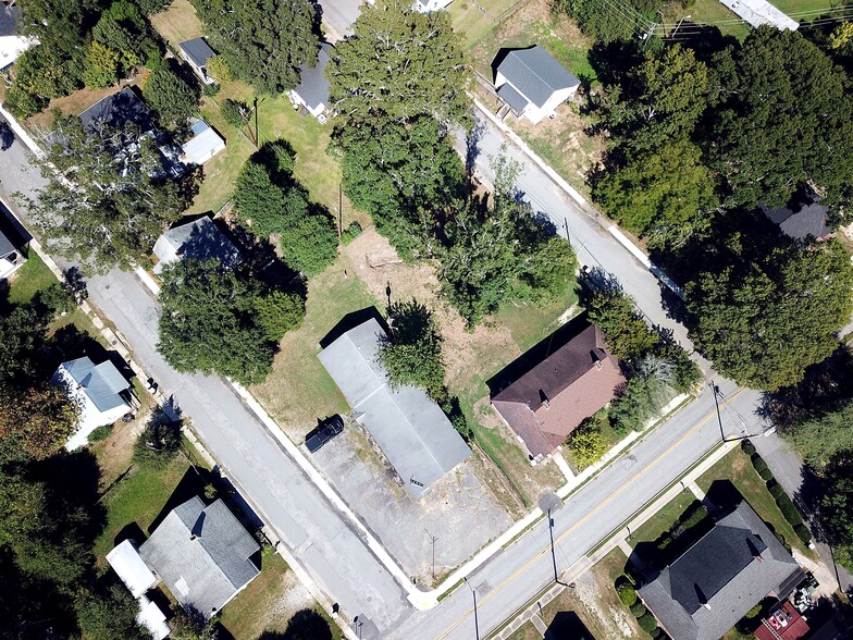 28 Stringer st, Belton, SC for sale - Building Photo - Image 3 of 11