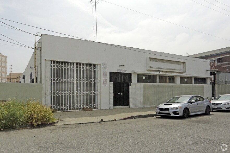 908 Avila St, Los Angeles, CA à vendre - Photo du bâtiment - Image 1 de 3
