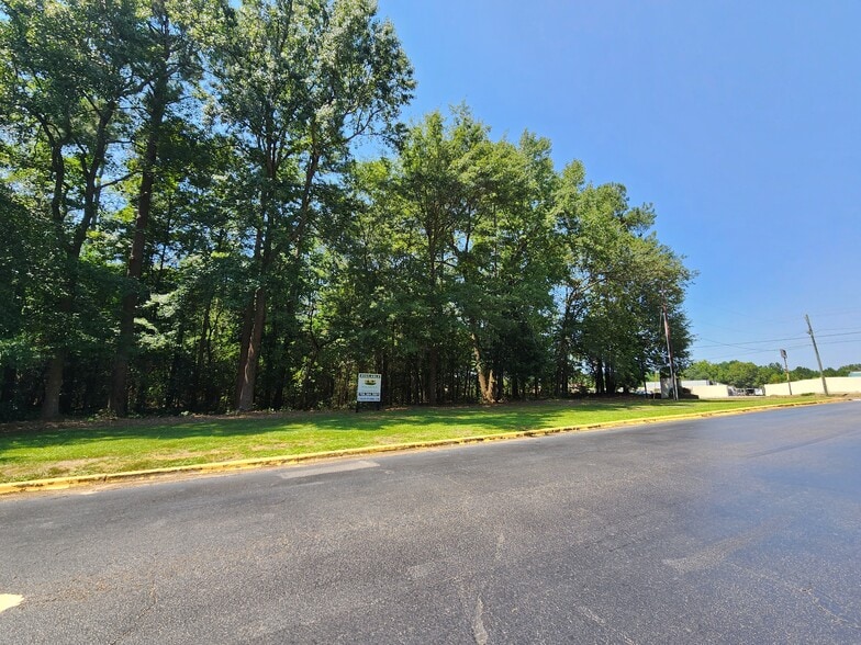 3286 Deans Bridge Rd, Augusta, GA à vendre - Photo du bâtiment - Image 2 de 7