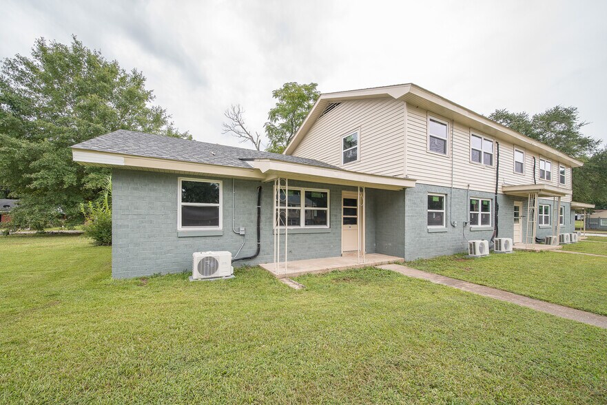 2400 4th Ave, Phenix City, AL à vendre - Photo du bâtiment - Image 2 de 14