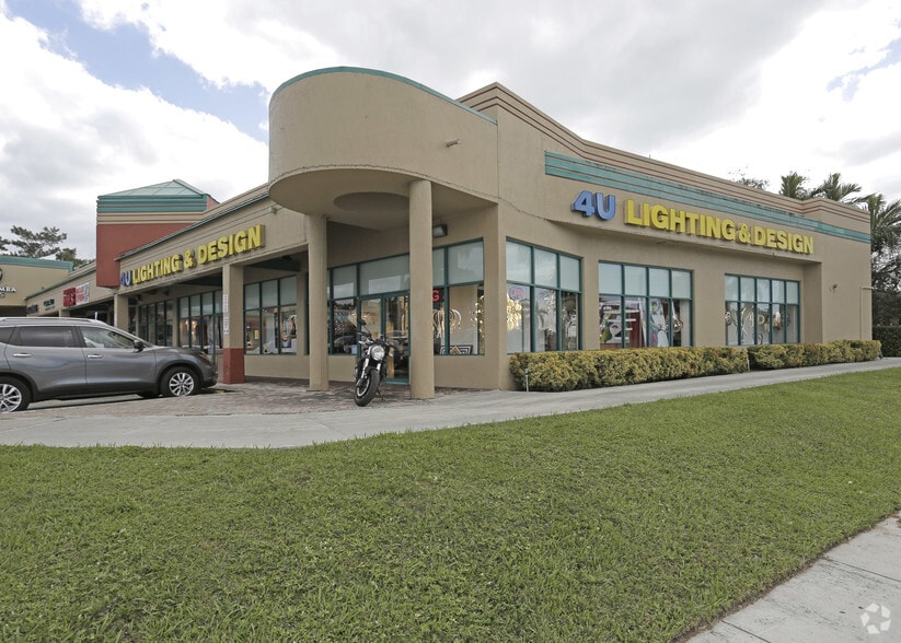 16101-16173 Biscayne Blvd, North Miami Beach, FL for lease - Building Photo - Image 2 of 26
