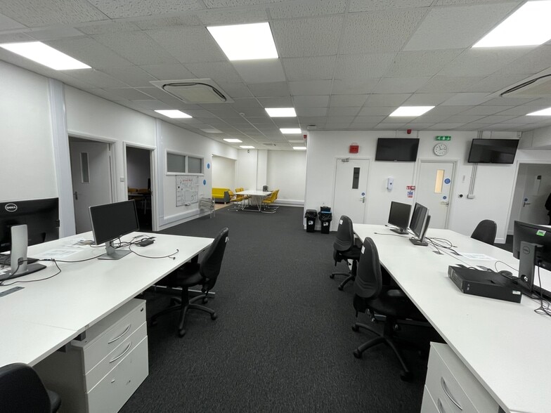 Ferry Hinksey Rd, Oxford for sale - Building Photo - Image 2 of 4