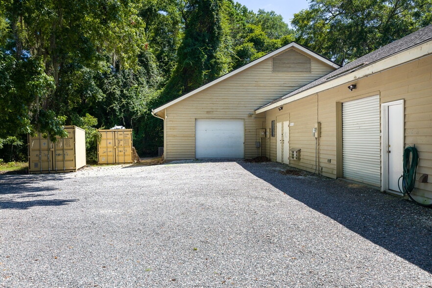 9 Hunter Rd, Hilton Head, SC à vendre - Photo du bâtiment - Image 3 de 17