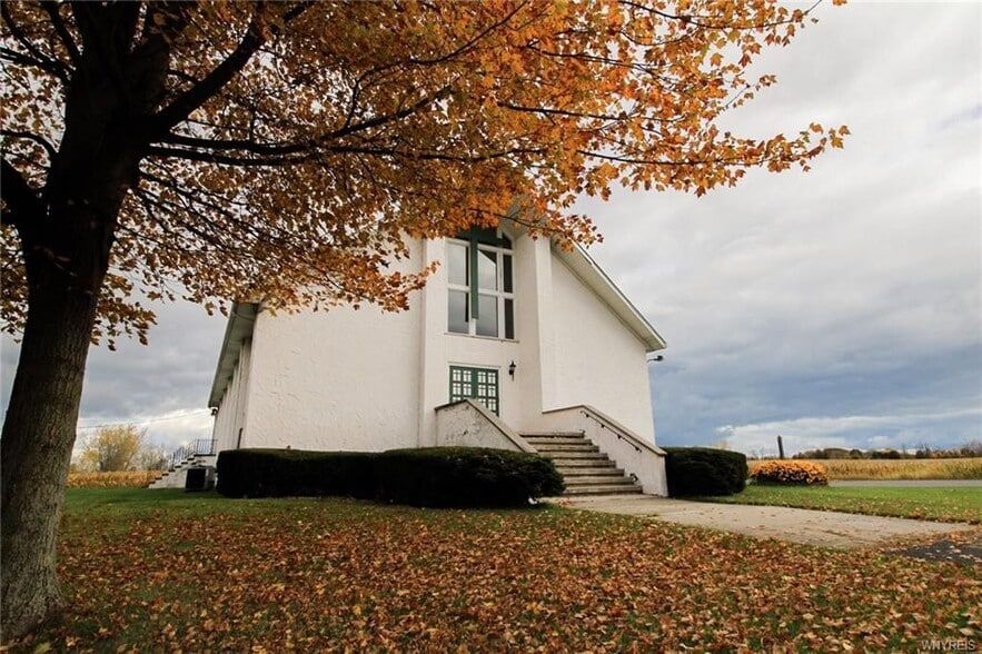 16789 Kenmore Rd, Kendall, NY for sale - Building Photo - Image 2 of 49