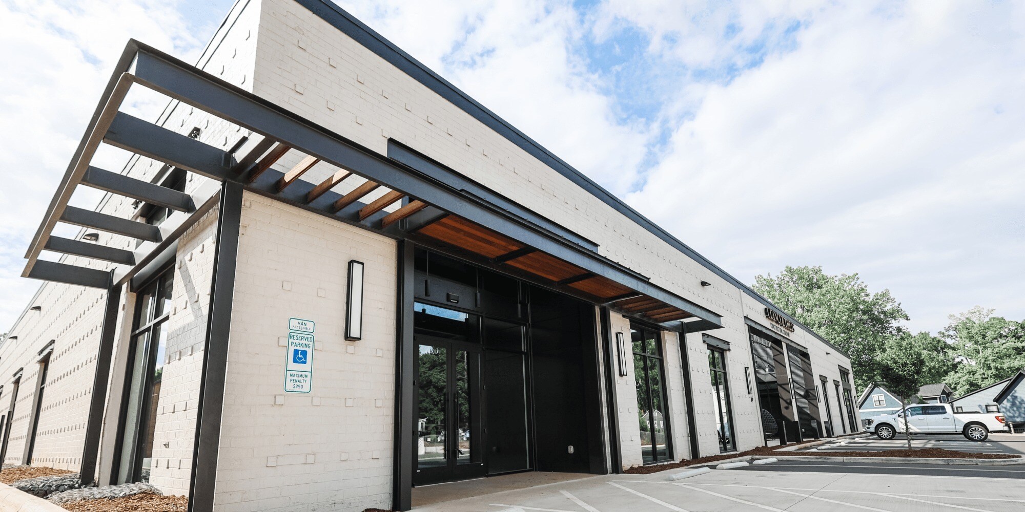 2218 Toomey Ave, Charlotte, NC à louer Photo principale- Image 1 de 8