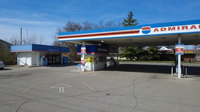 Plus de détails pour 701 W Memorial Dr, Muncie, IN - Commerce de détail à louer