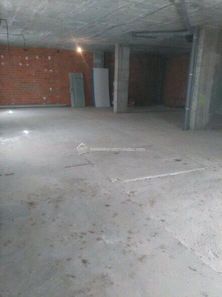 Commerce de détail dans Cáceres à louer - Photo du bâtiment - Image 2 de 8