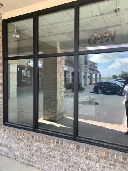 2710 S Clear Creek Rd, Killeen, TX for lease - Building Photo - Image 1 of 6