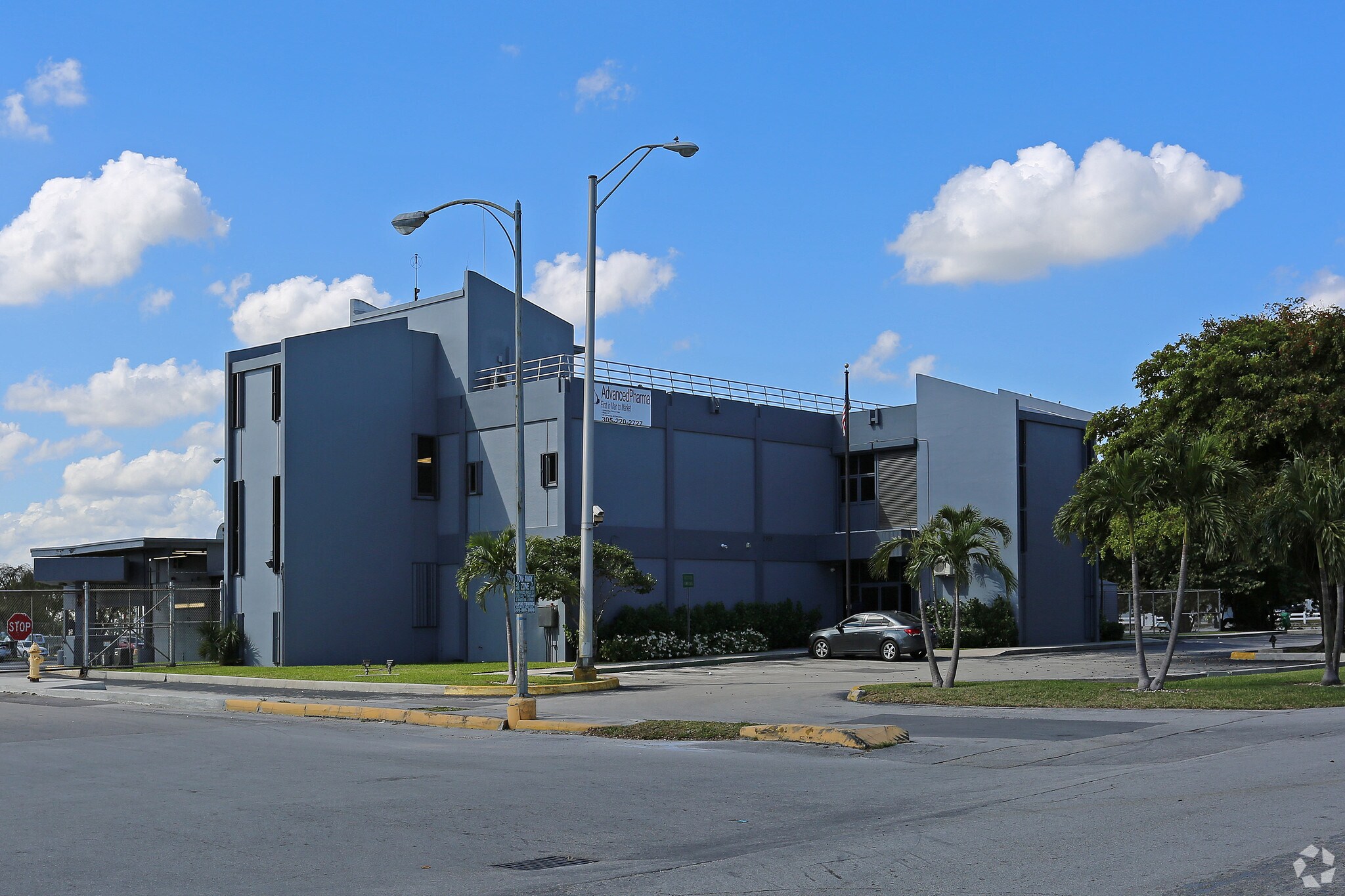 2950 NW 83rd St, Miami, FL for sale Primary Photo- Image 1 of 1