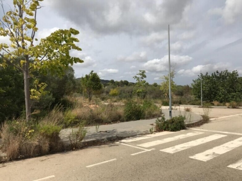 Parcelas Coma-ruga portfolio of 2 properties for sale on LoopNet.ca - Building Photo - Image 2 of 2