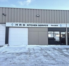 1580-1590 Liverpool Ct, Ottawa, ON for lease Building Photo- Image 1 of 10