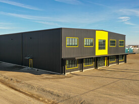 Tanoak Warehouse - Services immobiliers commerciaux